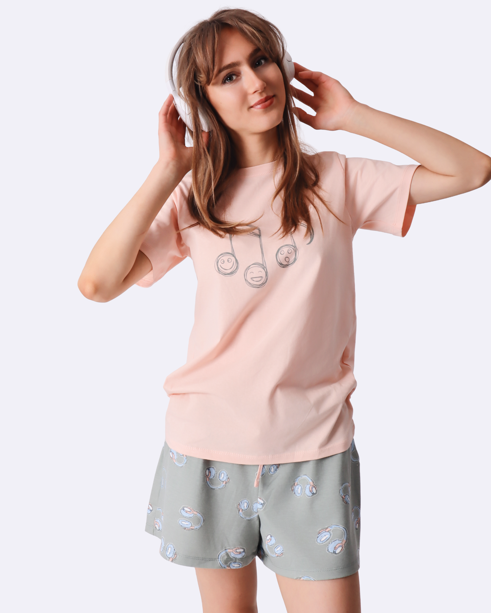 Musiikkiaiheiset lyhyet pyjamat