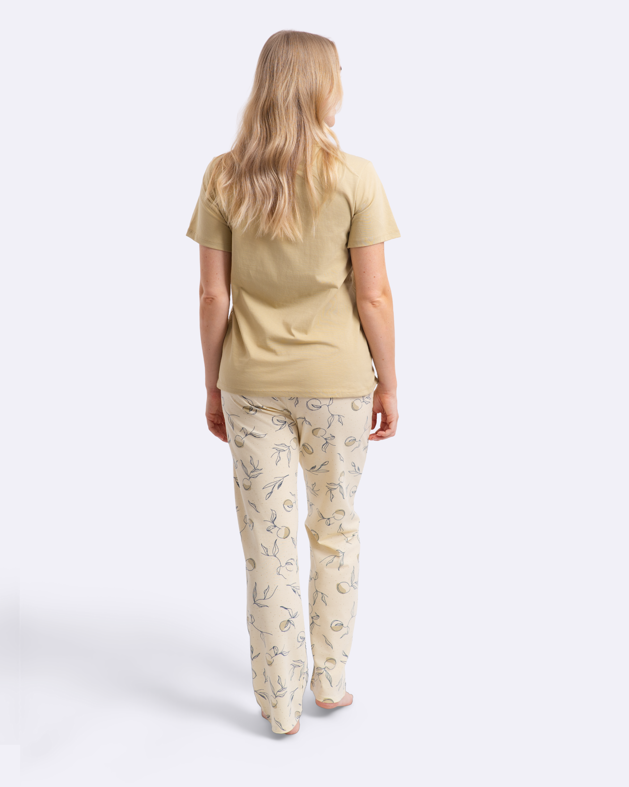 Oliivit pitkät pyjamat