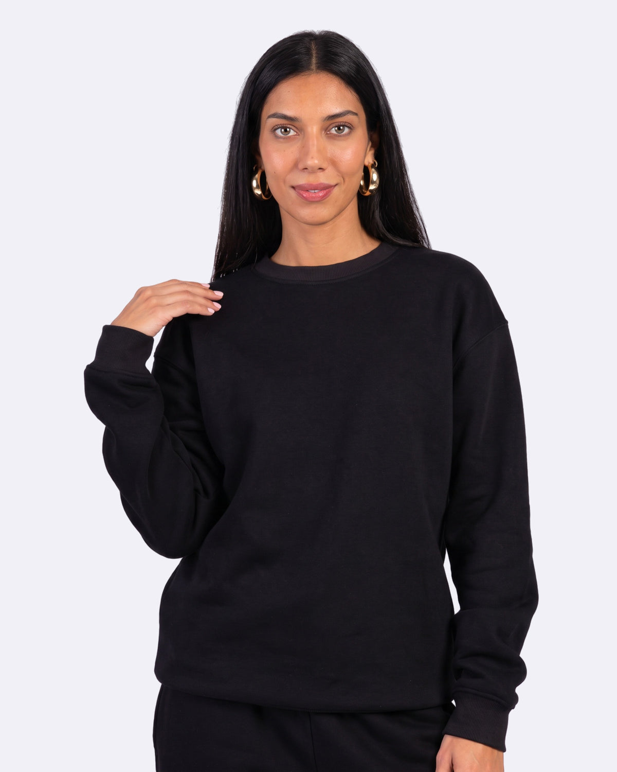 Cozee Cloud Sweatshirt – Black, close-up